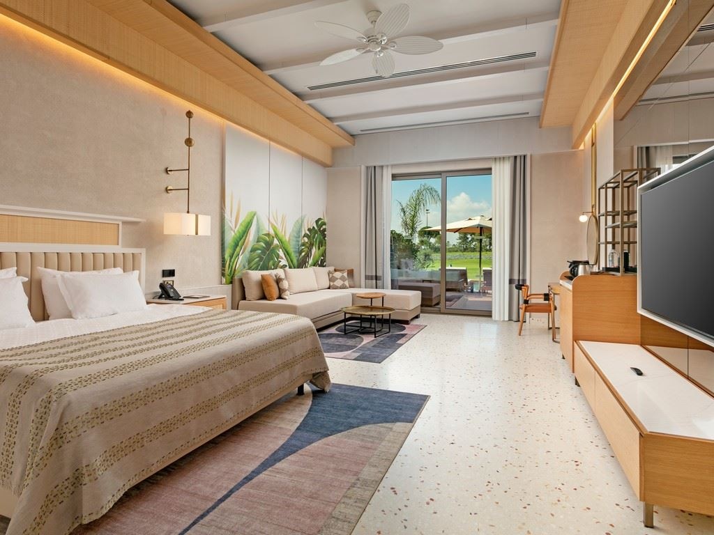 rooms-lagoon-golf-swim-up