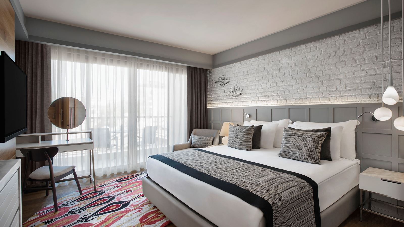 rooms-family-room-side-sea-view