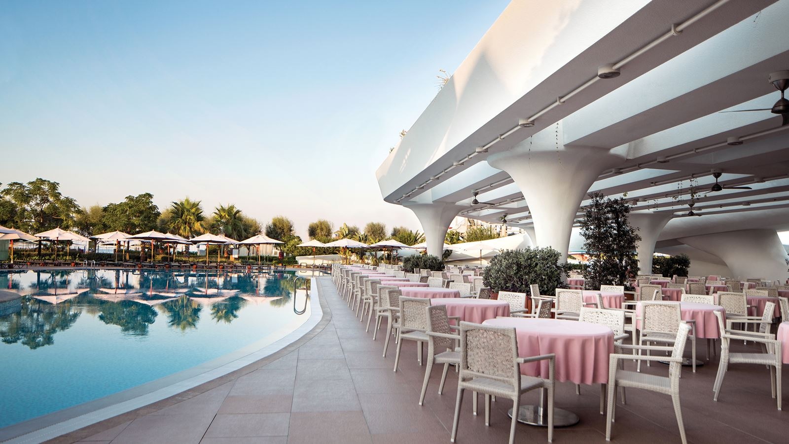 restaurants-the-dome-bar-and-restaurant