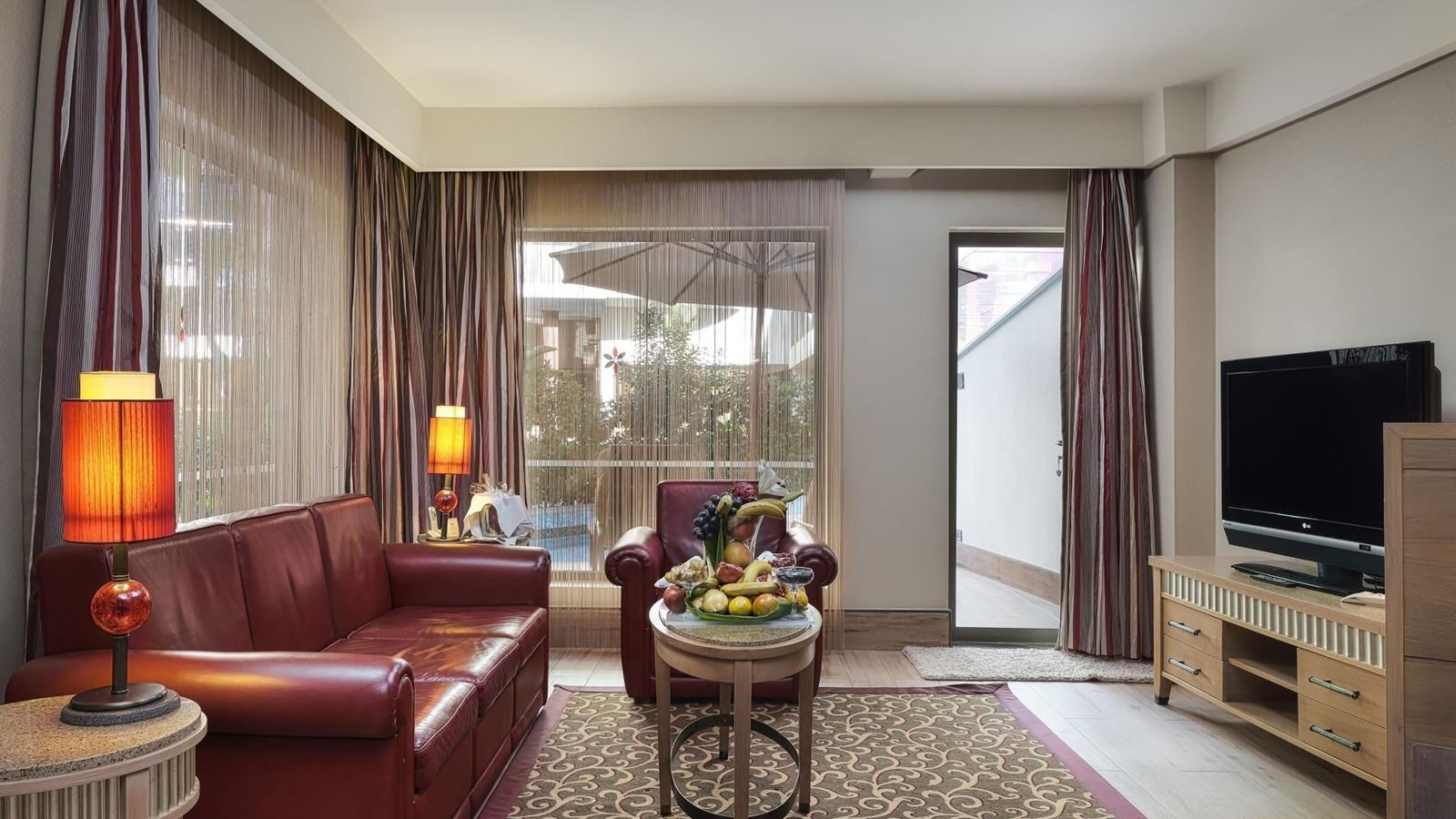 rooms-lake-villa-lapis