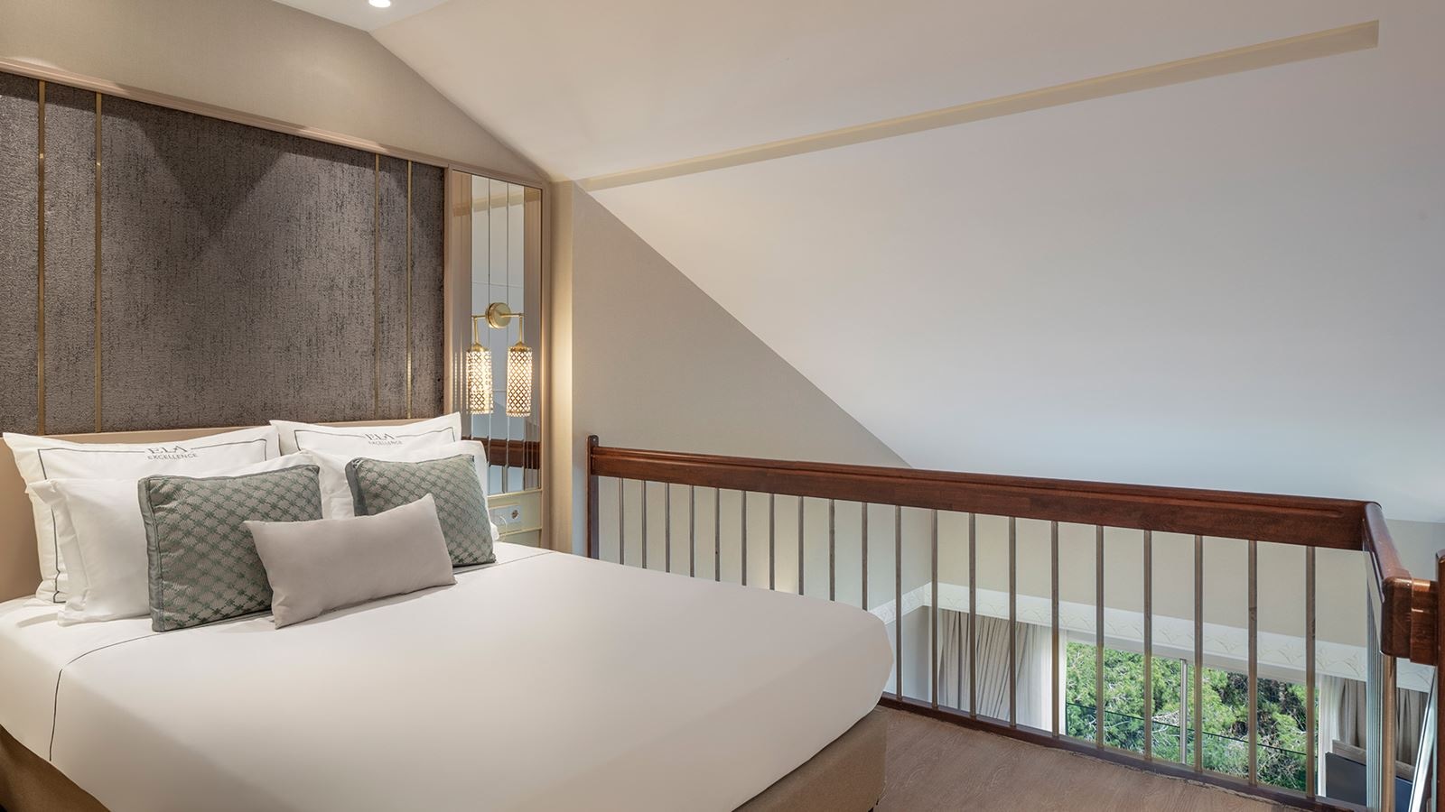 rooms-family-dublex-forest-view