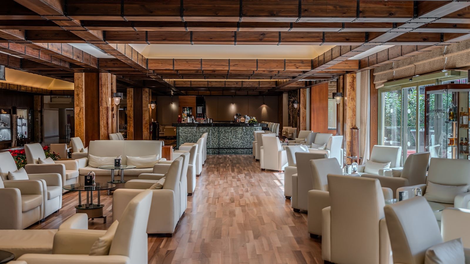 restaurants-lobby-bar