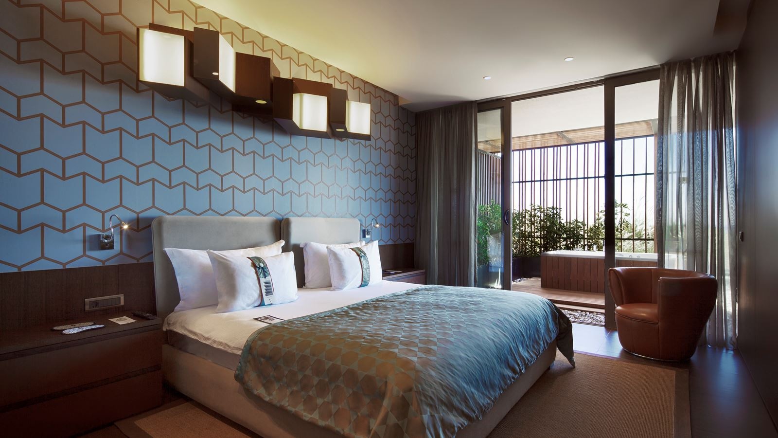 rooms-royal-suite-family-sea