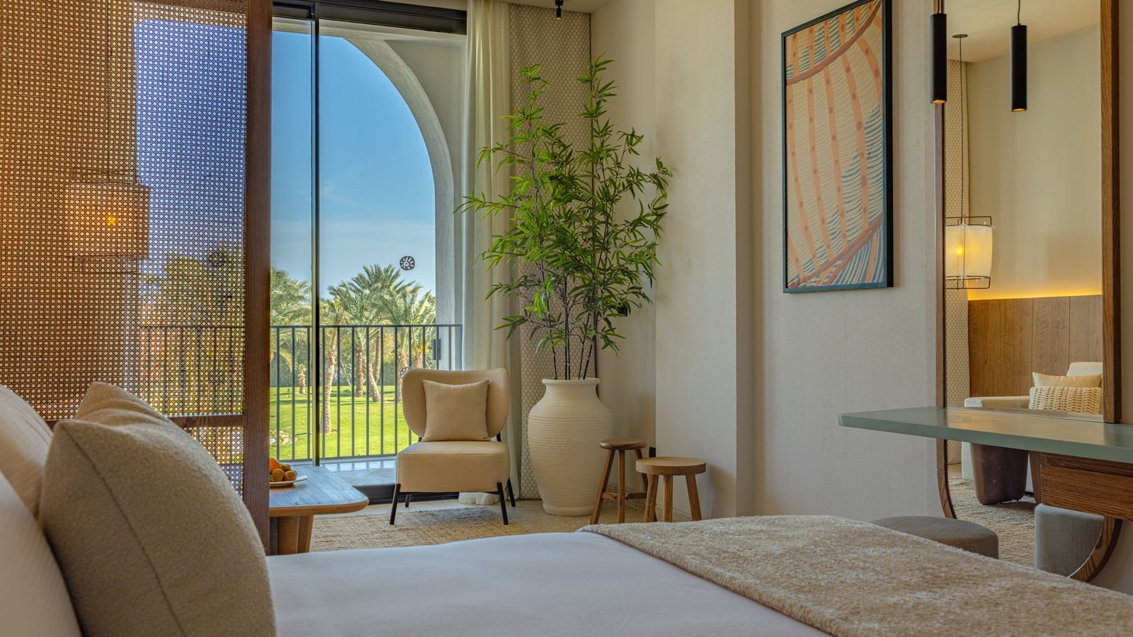 rooms-deluxe-room-pool-view