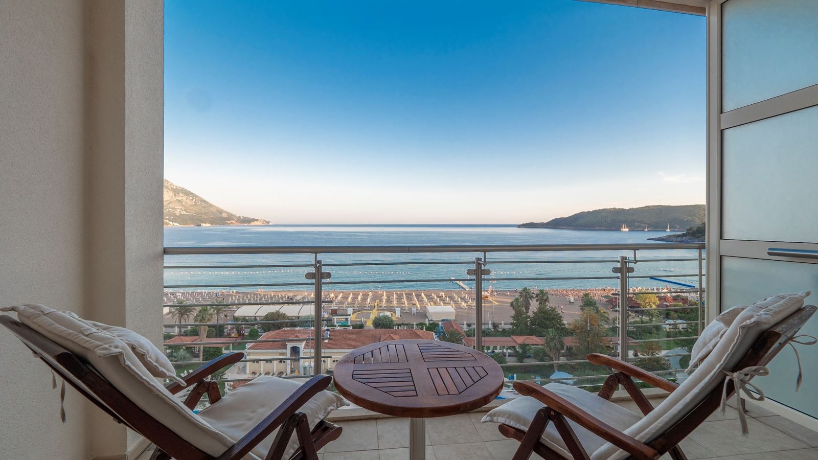 rooms-superior-room-premium-sea-view-single-use
